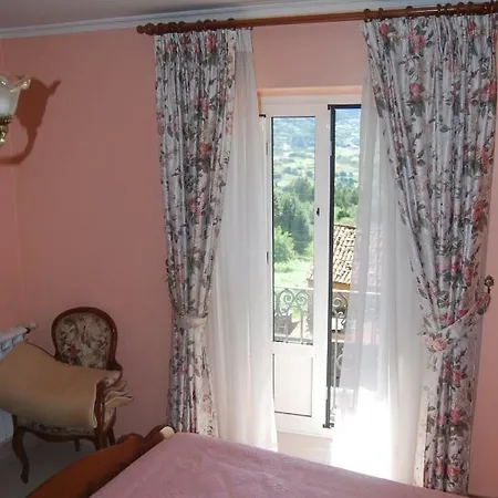 Casa En Cabanas,Amplia,Jardin, Vistas * Cabañas